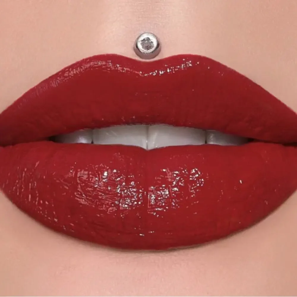 Jeffree Star Wifey supreme gloss